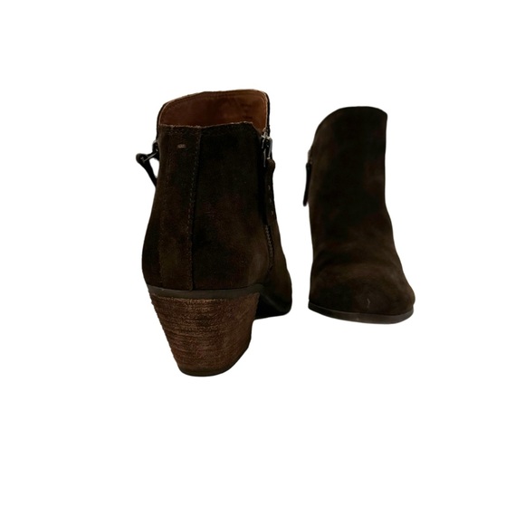 Chocolate suede Frye ankle boots - Picture 5 of 11